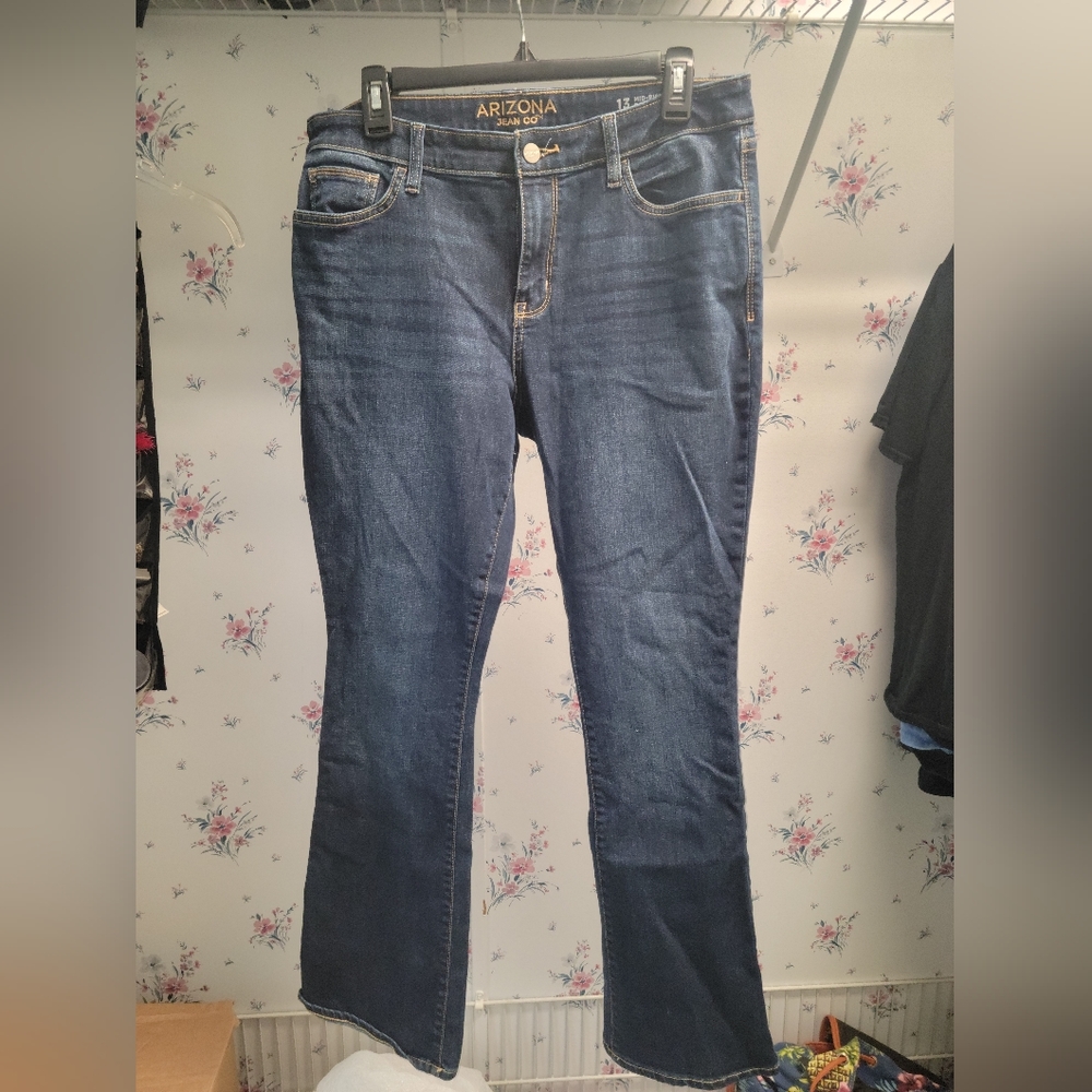 Mid rise bootcut jeans